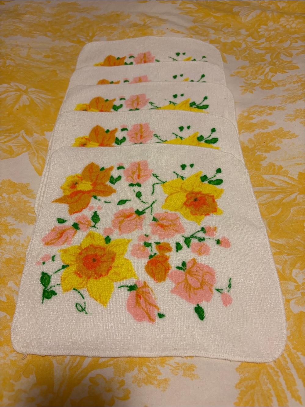 Vintage Daffodil & Pink Flowers Cotton Wash cloths